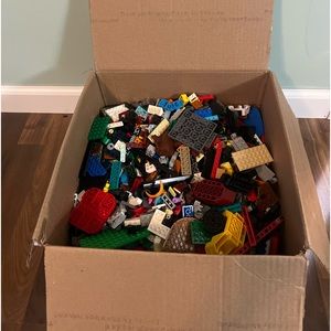 Assorted Legos 9 lb